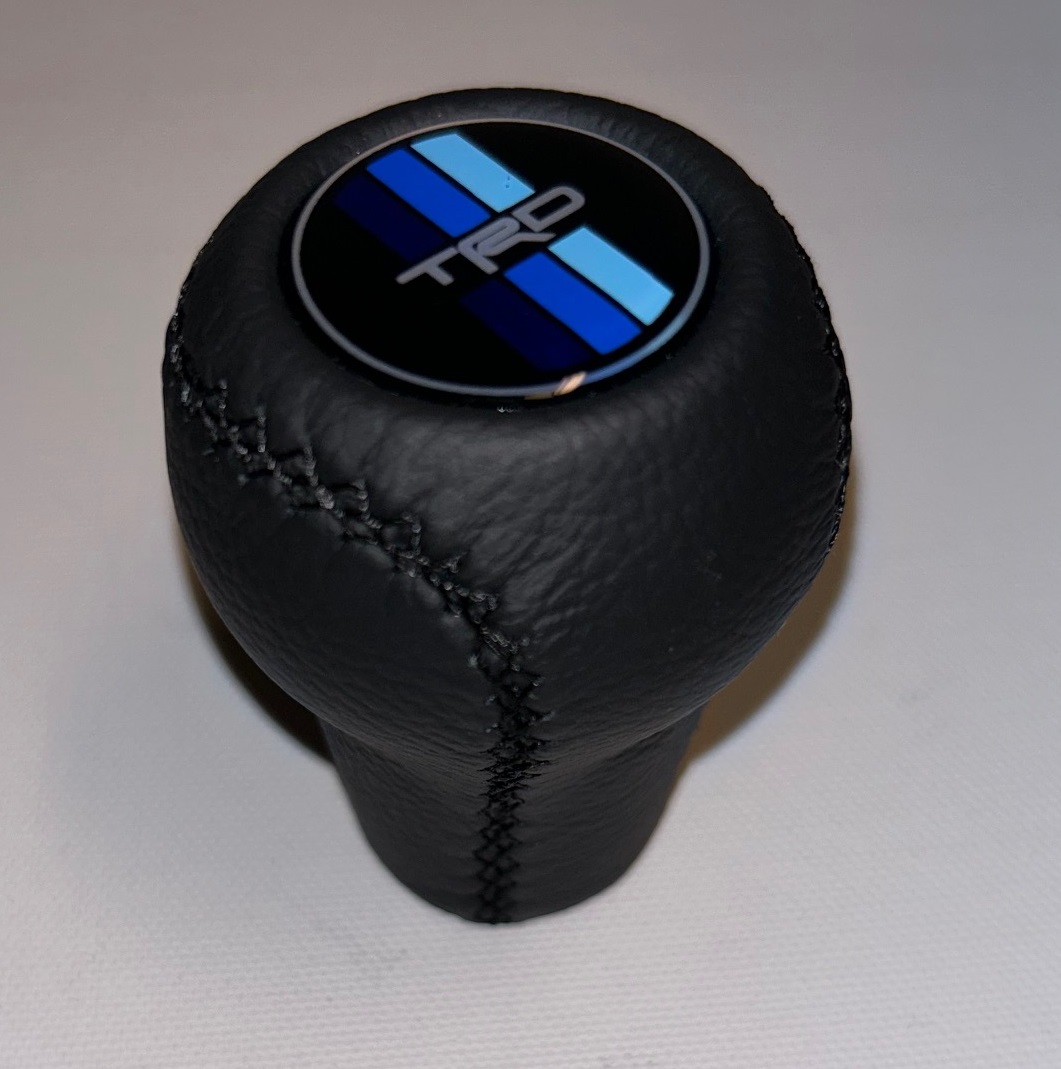 Toyota TRD gear shift knob leather manual 5 6 speed transmission screw-on type shifter lever Toyota TRD gear shift knob leather manual 5 6 speed transmission screw-on type shifter lever